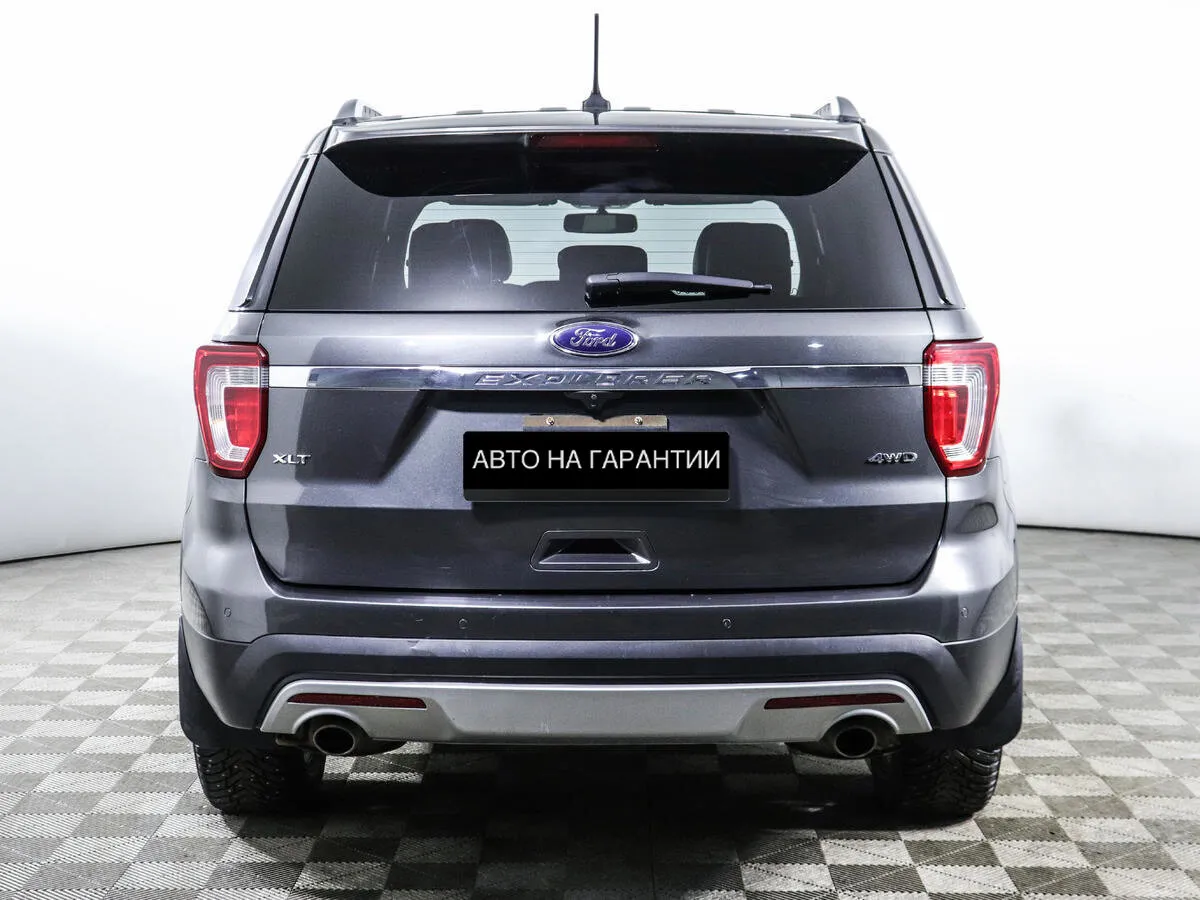 Ford Explorer V Рестайлинг · XLT — фото 4