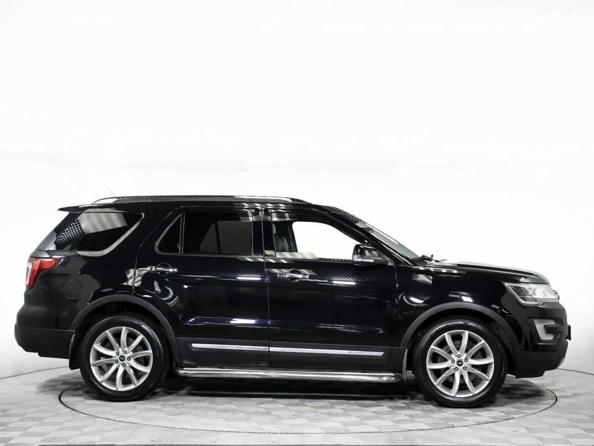 Ford Explorer V Рестайлинг · Limited — фото 4