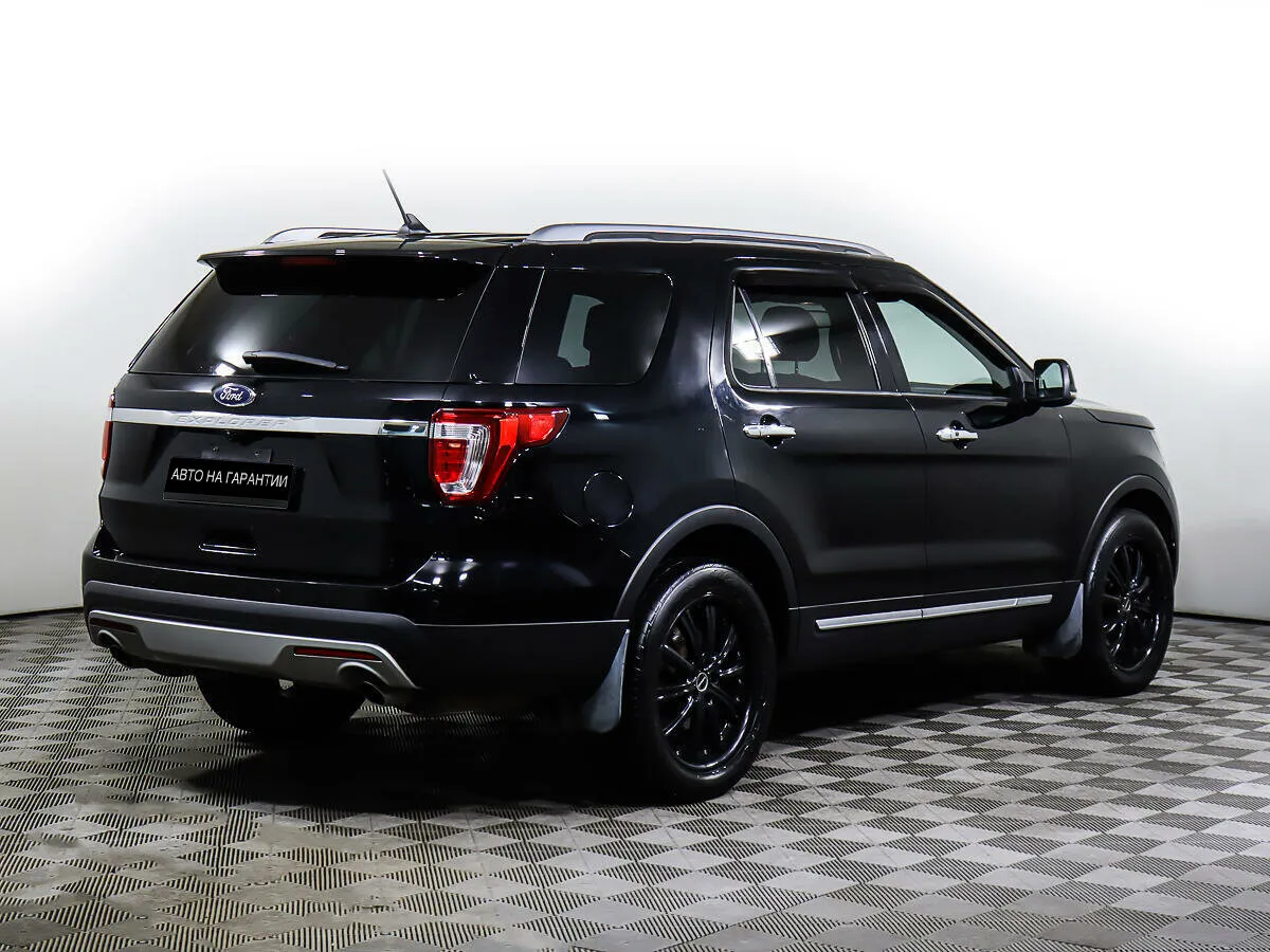 Ford Explorer V Рестайлинг · XLT — фото 5