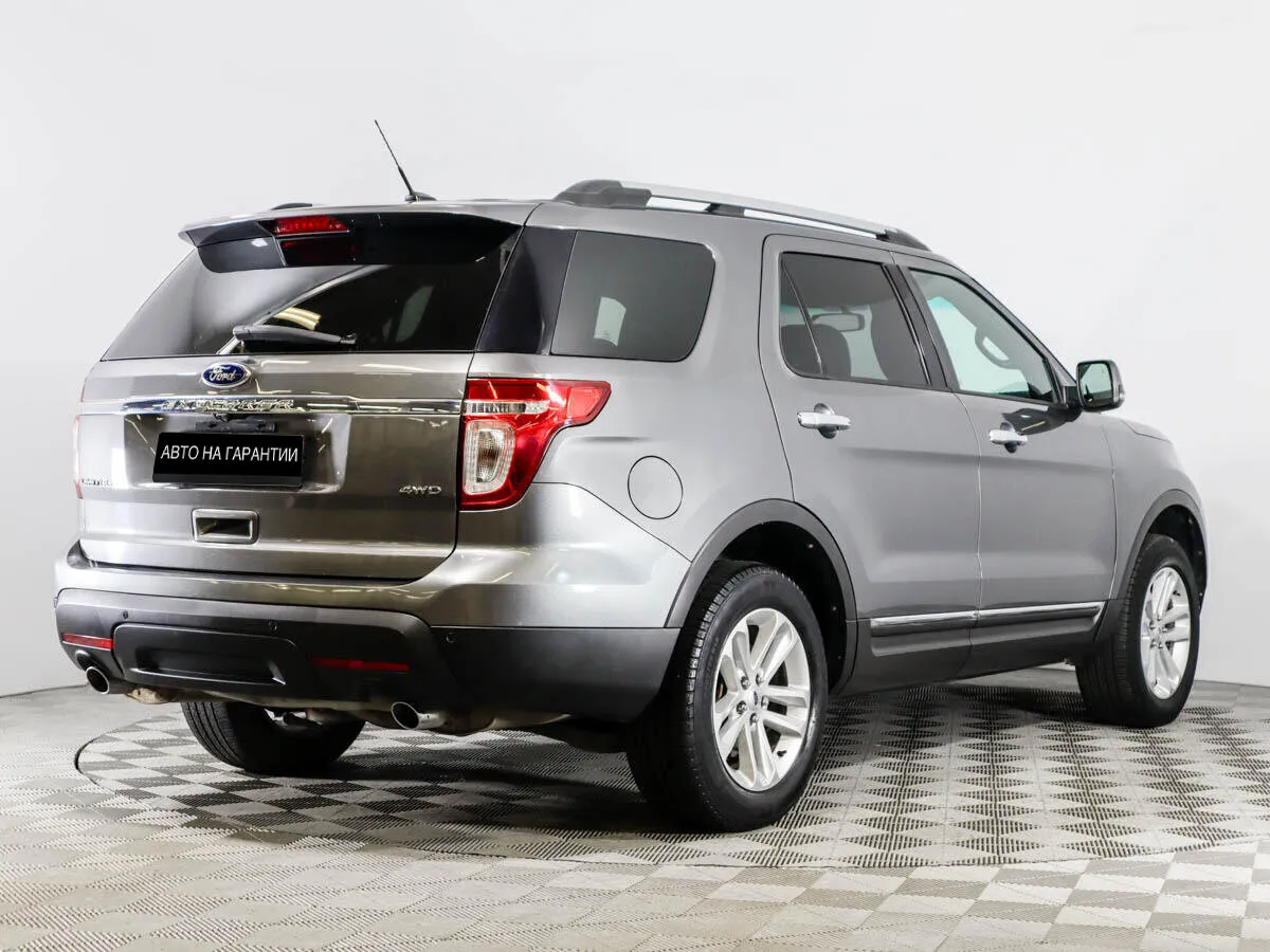 Ford Explorer V — фото 3