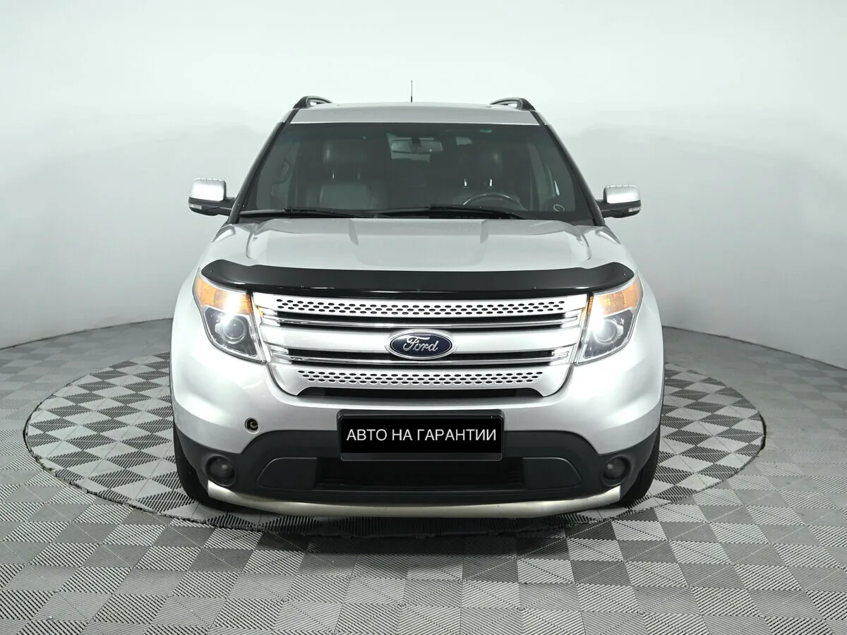 Ford Explorer V — фото 2