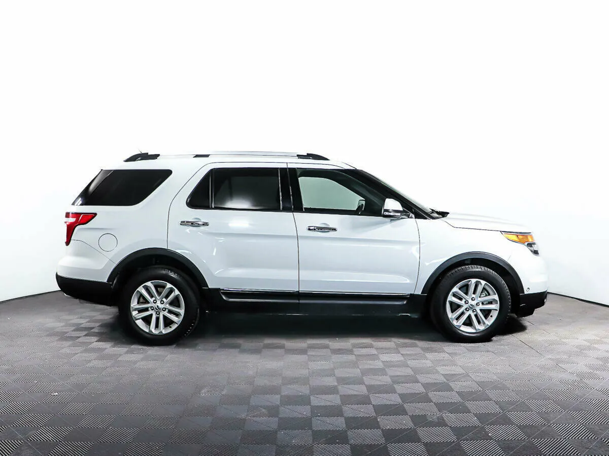 Ford Explorer V — фото 4