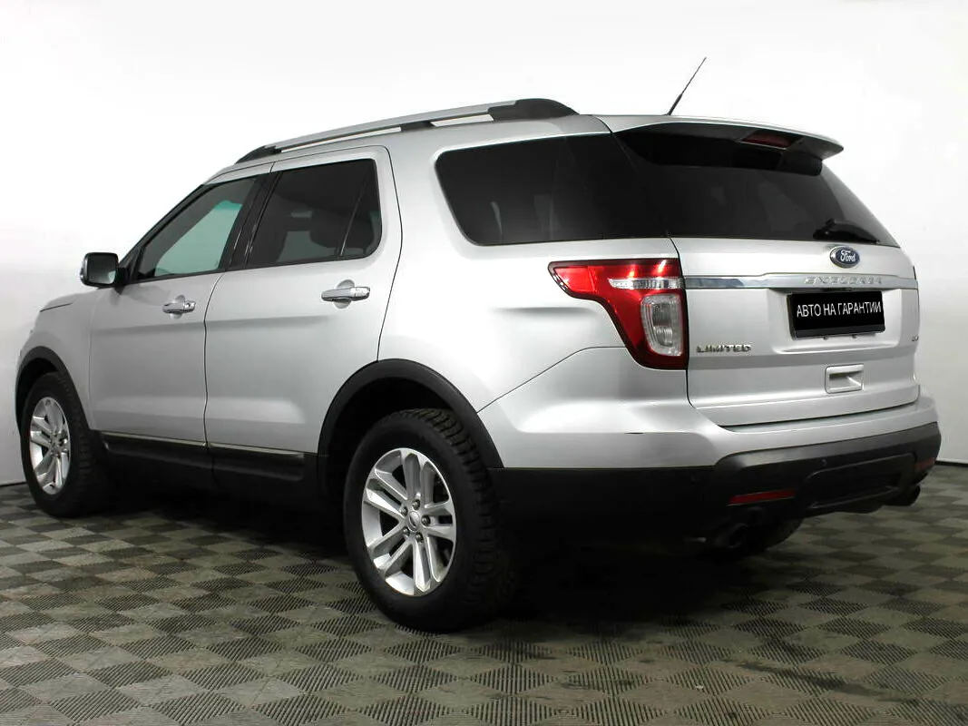 Ford Explorer V — фото 3