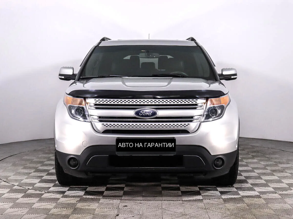 Ford Explorer V · XLT — фото 2