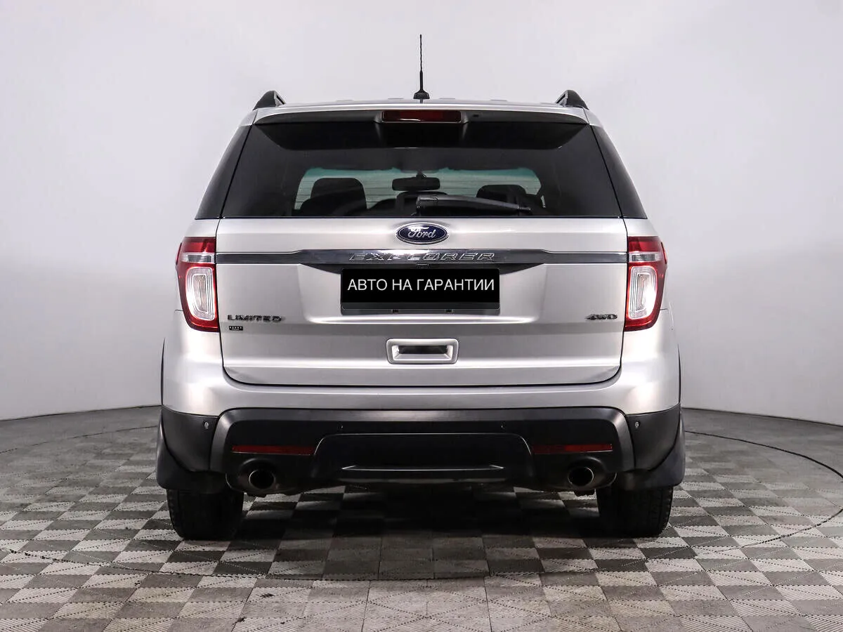 Ford Explorer V · XLT — фото 4