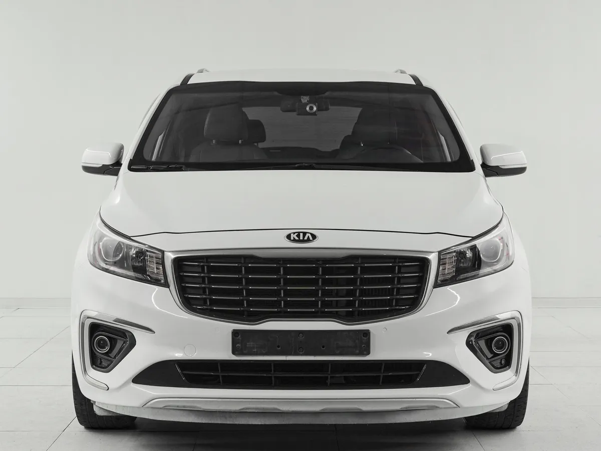 Kia Carnival III — фото 2