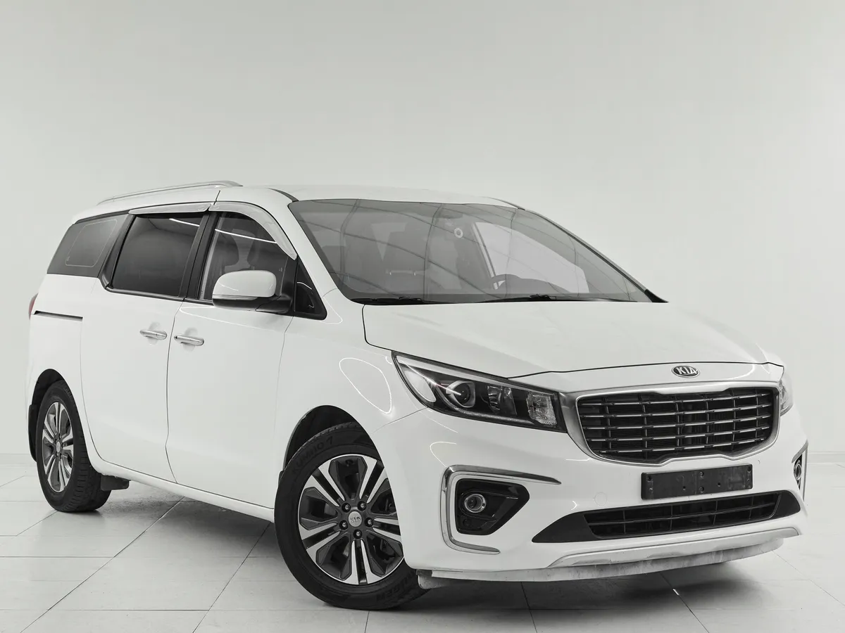 Kia Carnival III — фото 3