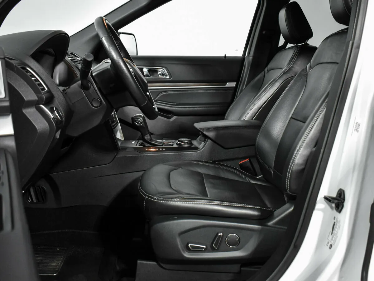 Ford Explorer V Рестайлинг 2 · XLT — фото 5