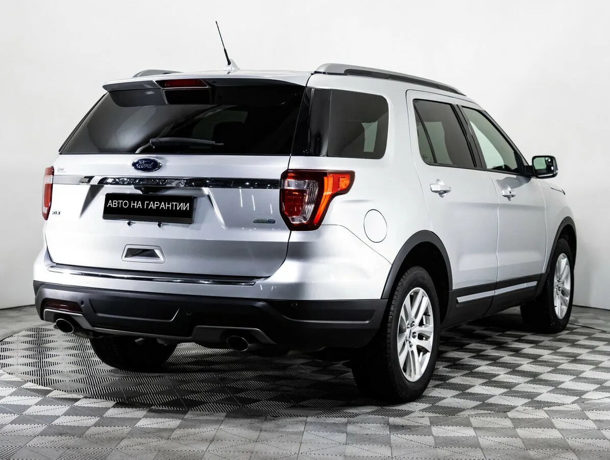 Ford Explorer V Рестайлинг 2 — фото 3