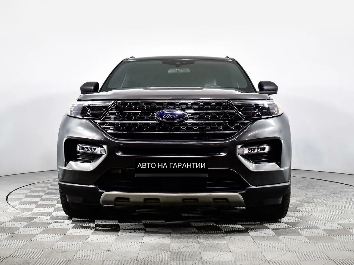 Ford Explorer VI — фото 2