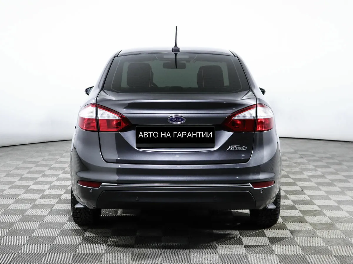 Ford Fiesta Mk6 Рестайлинг · Titanium — фото 4