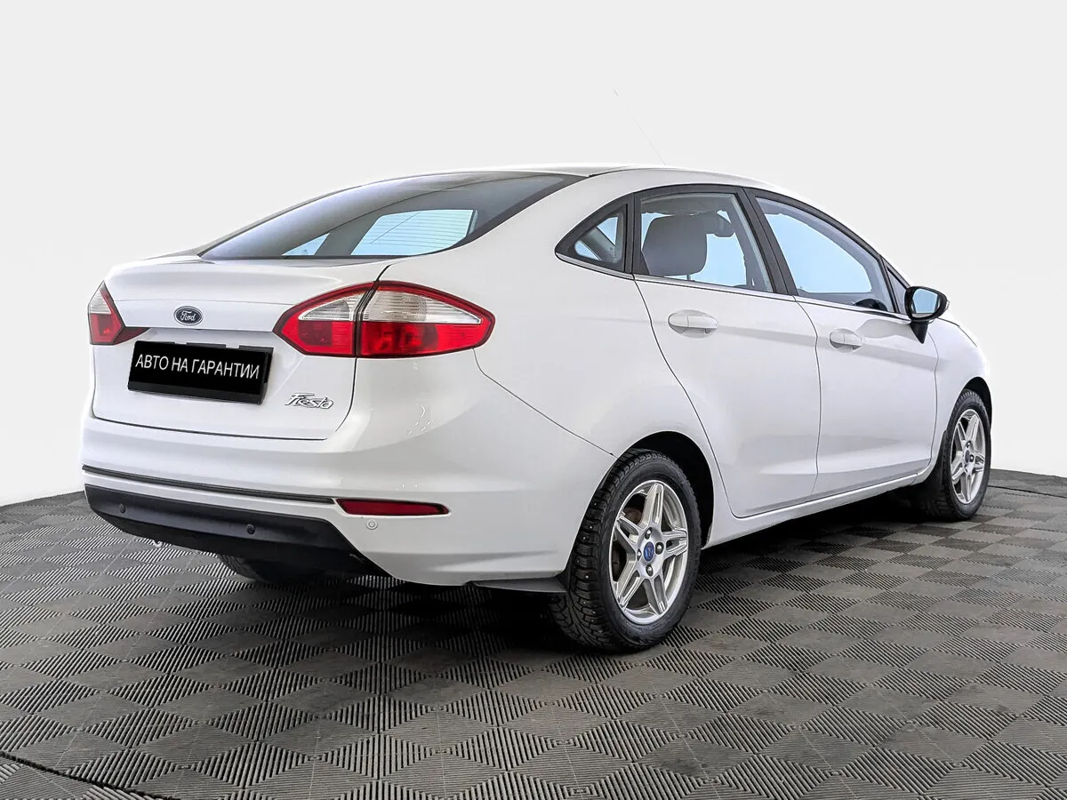 Ford Fiesta Mk6 Рестайлинг · Titanium — фото 3