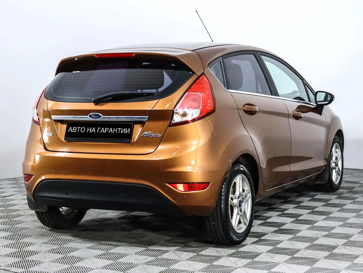 Ford Fiesta Mk6 Рестайлинг · Titanium — фото 3