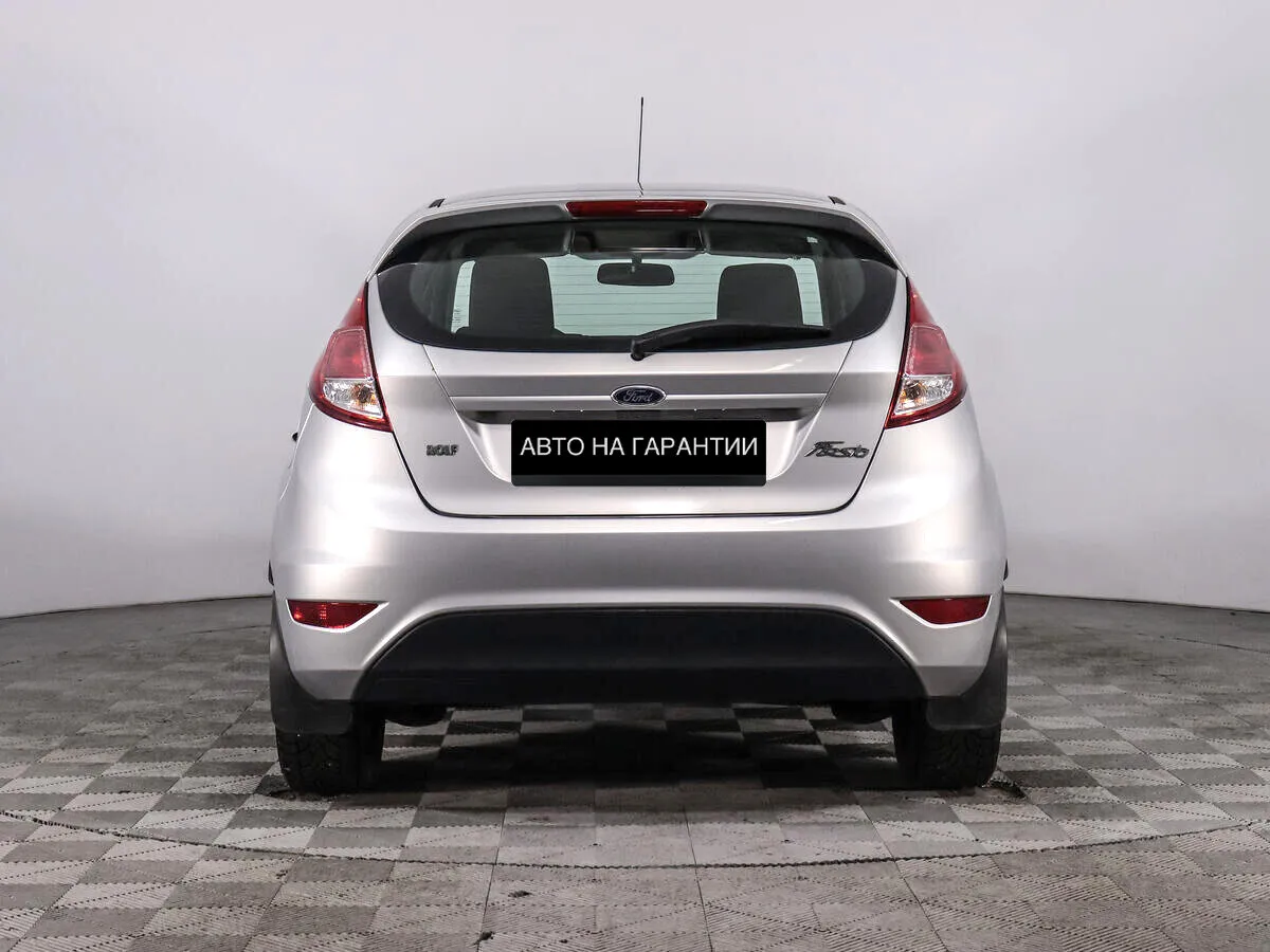 Ford Fiesta Mk6 Рестайлинг · Trend — фото 4