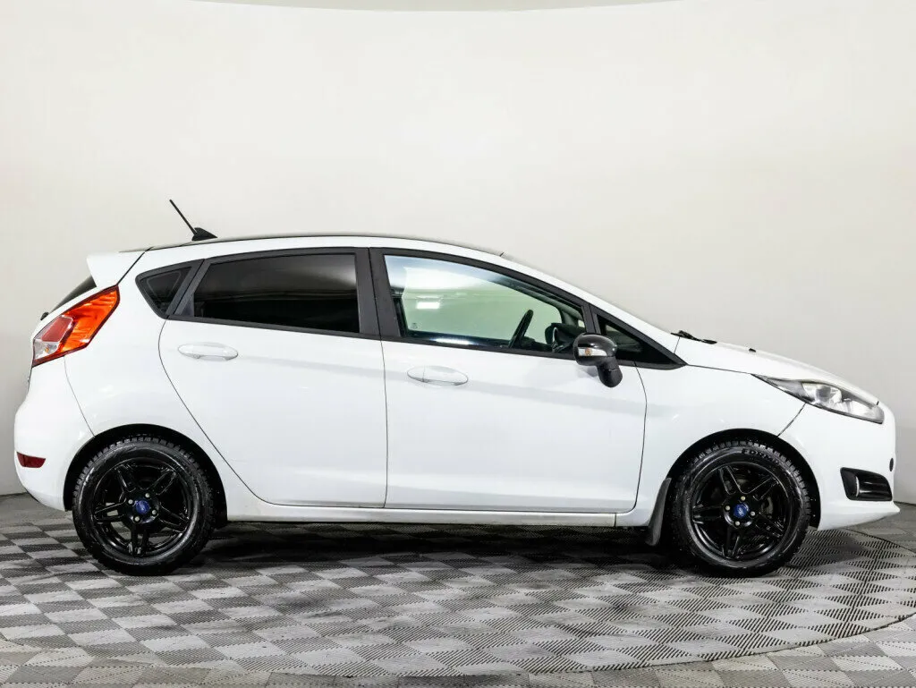 Ford Fiesta Mk6 Рестайлинг · Trend — фото 4