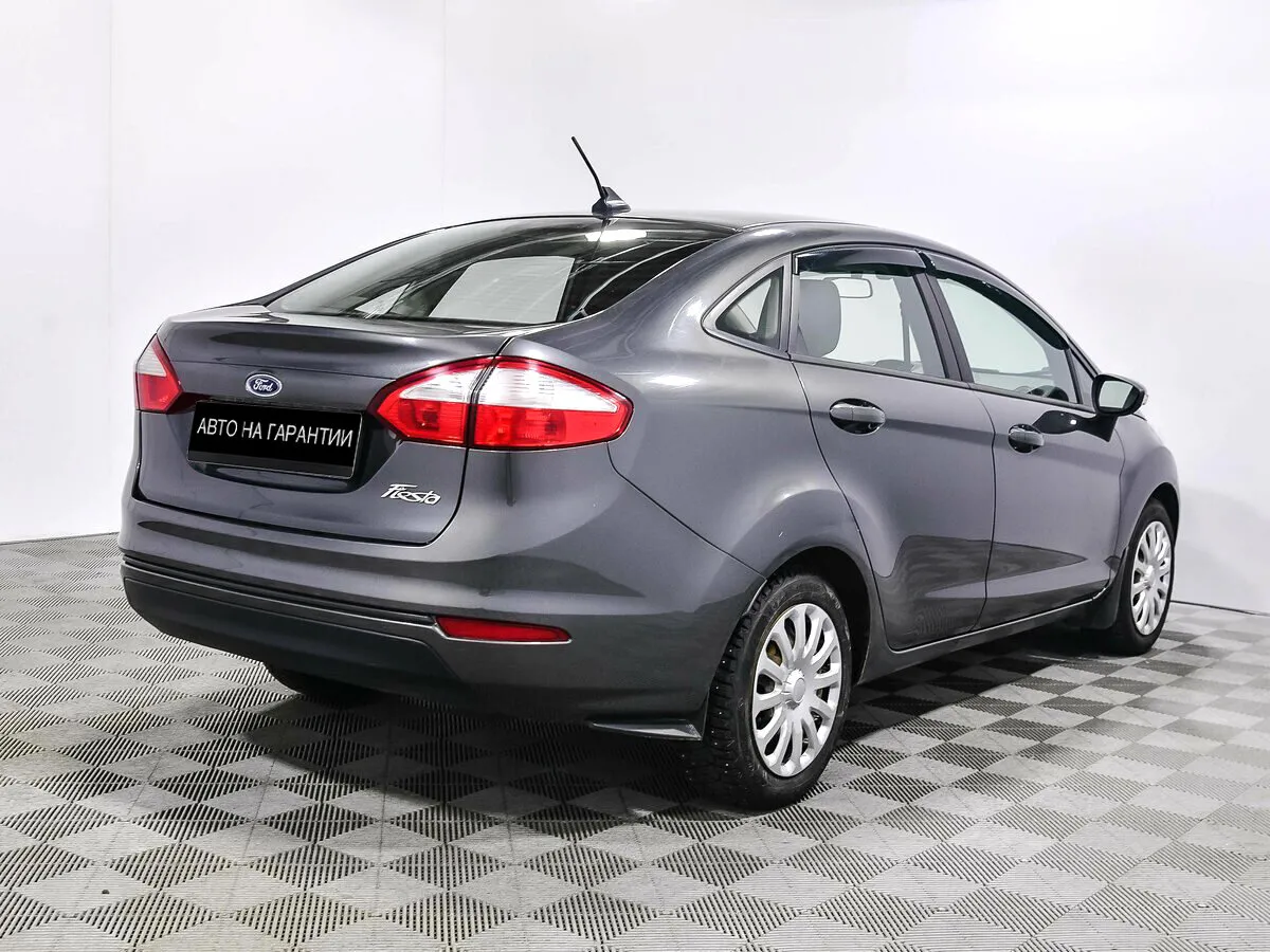 Ford Fiesta Mk6 Рестайлинг · Trend — фото 3