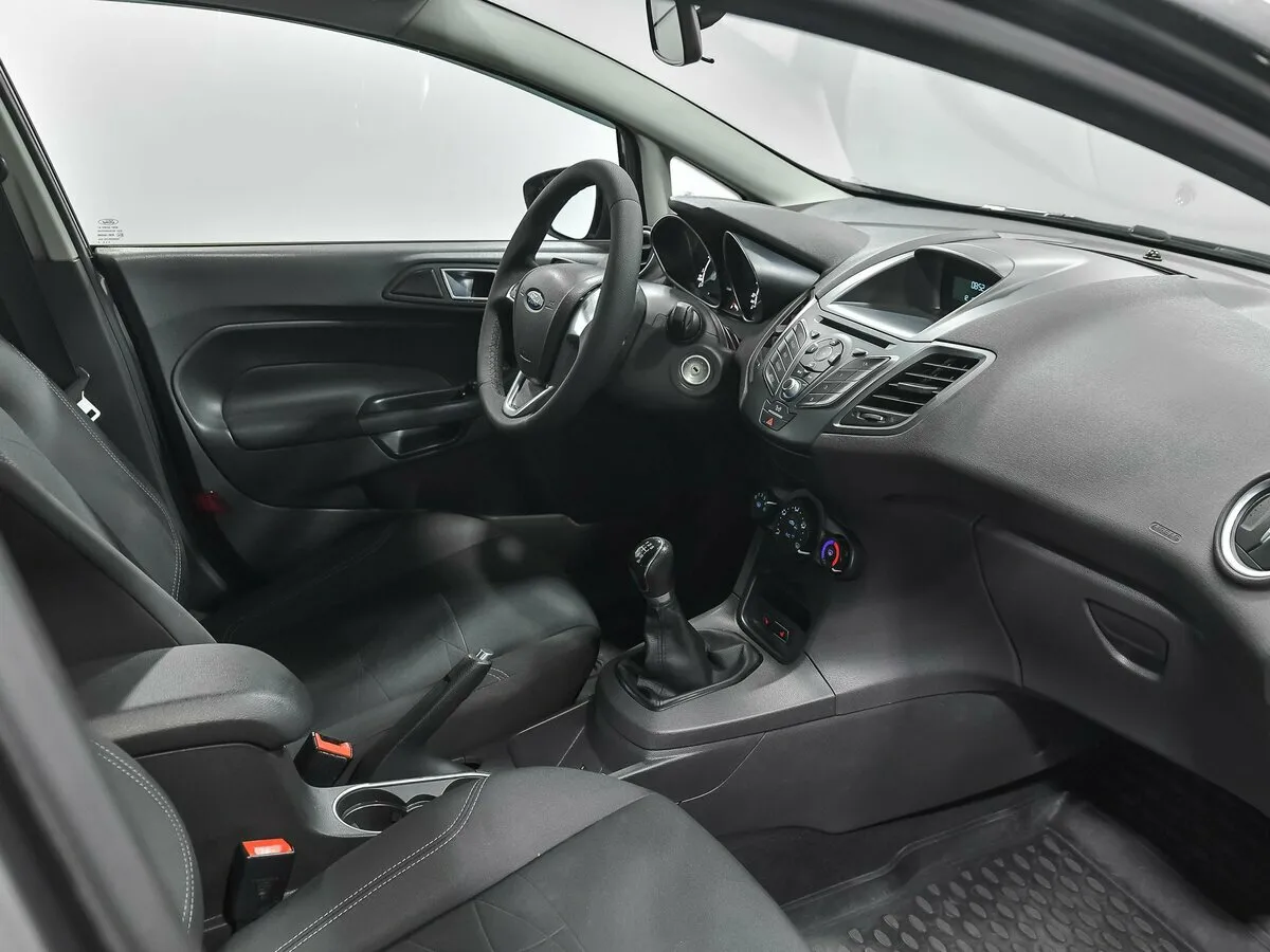 Ford Fiesta Mk6 Рестайлинг · Trend — фото 5