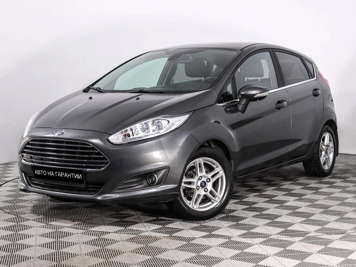 Ford Fiesta Mk6 Рестайлинг · Titanium