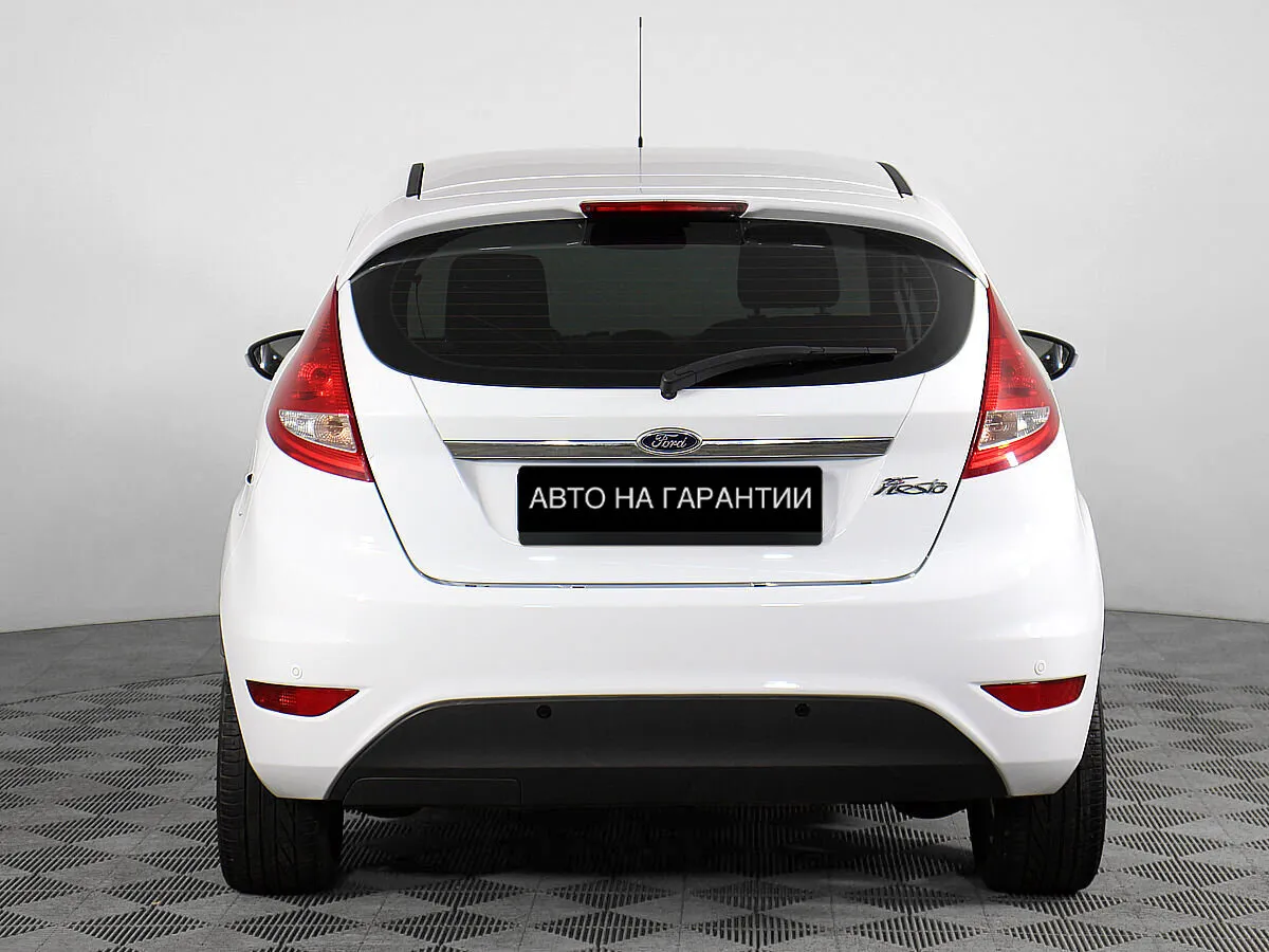 Ford Fiesta VI · Titanium — фото 4