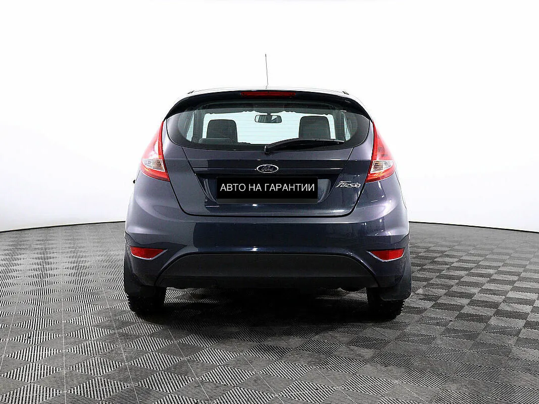 Ford Fiesta VI · Titanium — фото 4