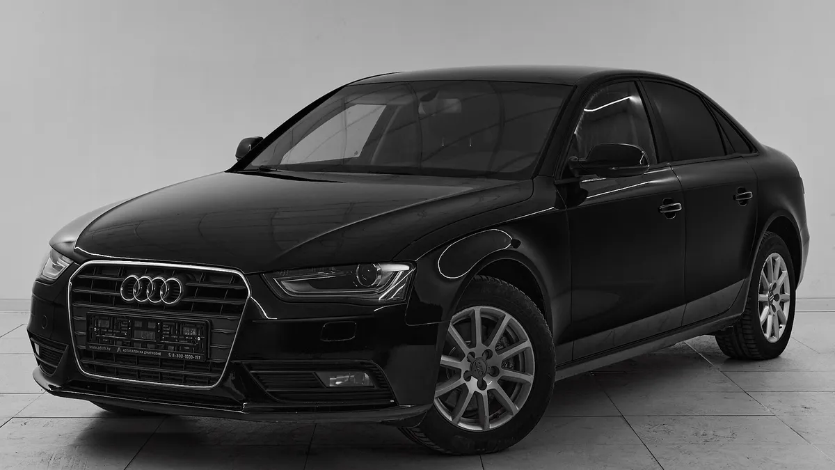 Audi A4 IV (B8) Рестайлинг · Comfort
