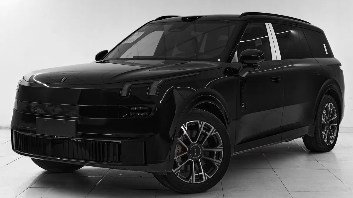 Lynk & Co 900 I · Ultra (6 seats)