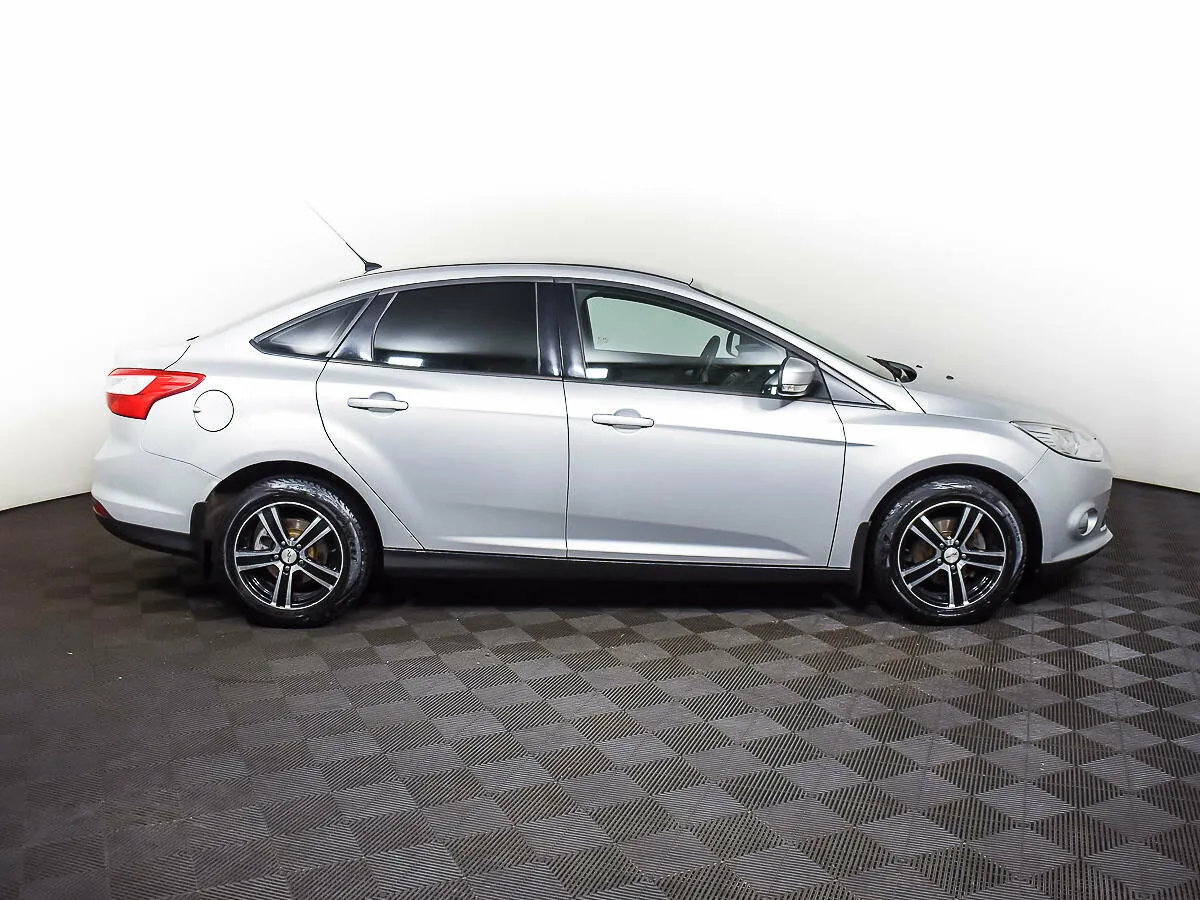 Ford Focus III · Trend — фото 4