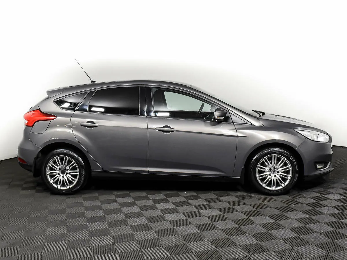 Ford Focus III Рестайлинг · Trend — фото 4