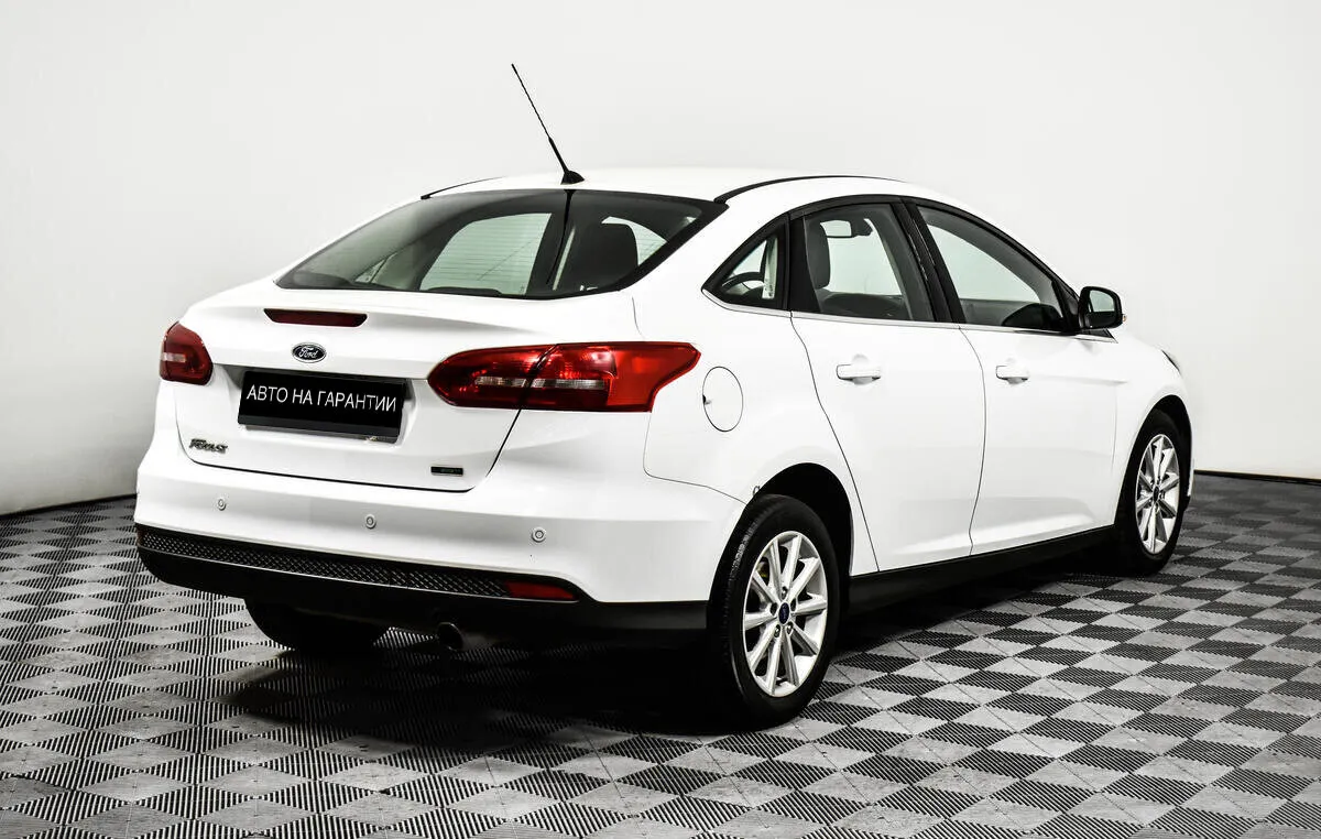 Ford Focus III Рестайлинг · Titanium — фото 3