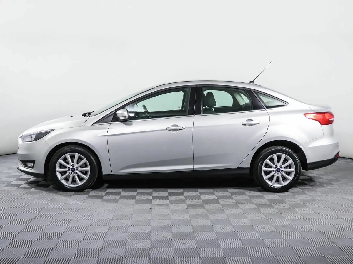 Ford Focus III Рестайлинг · Titanium — фото 3