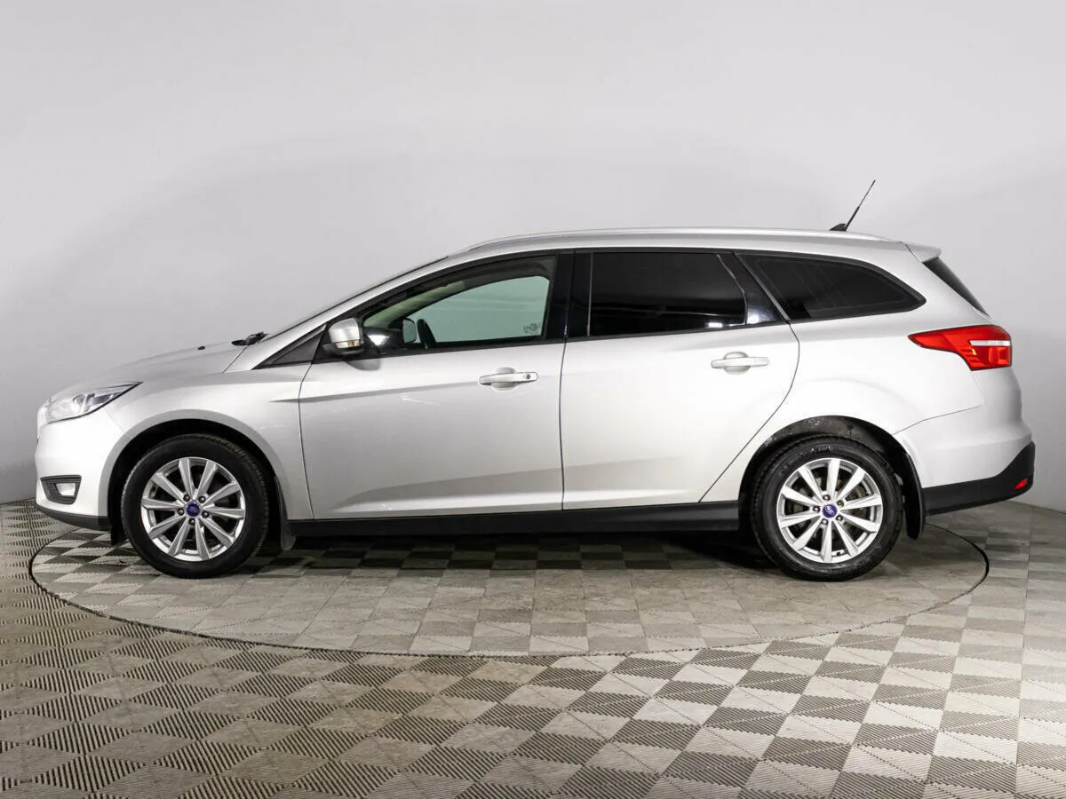 Ford Focus III Рестайлинг · Trend — фото 3
