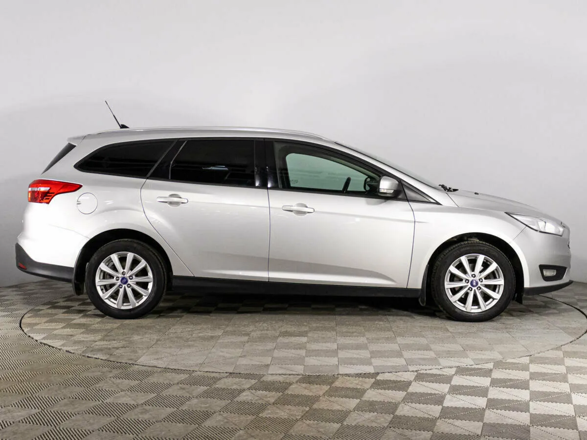 Ford Focus III Рестайлинг · Trend — фото 4