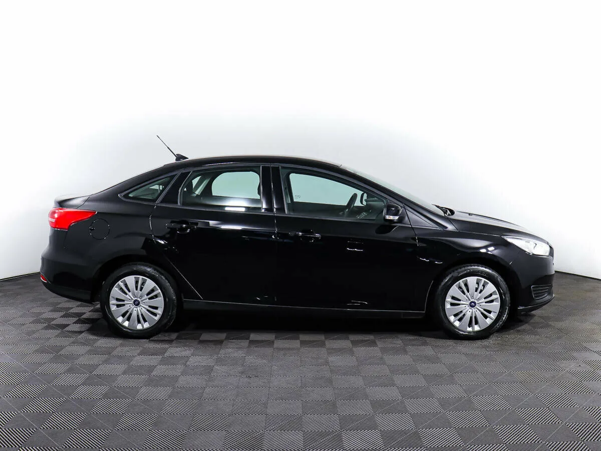 Ford Focus III Рестайлинг · Trend — фото 4