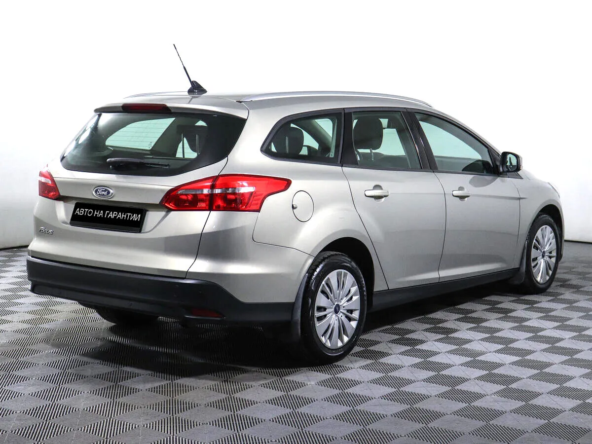 Ford Focus III Рестайлинг · Trend — фото 3