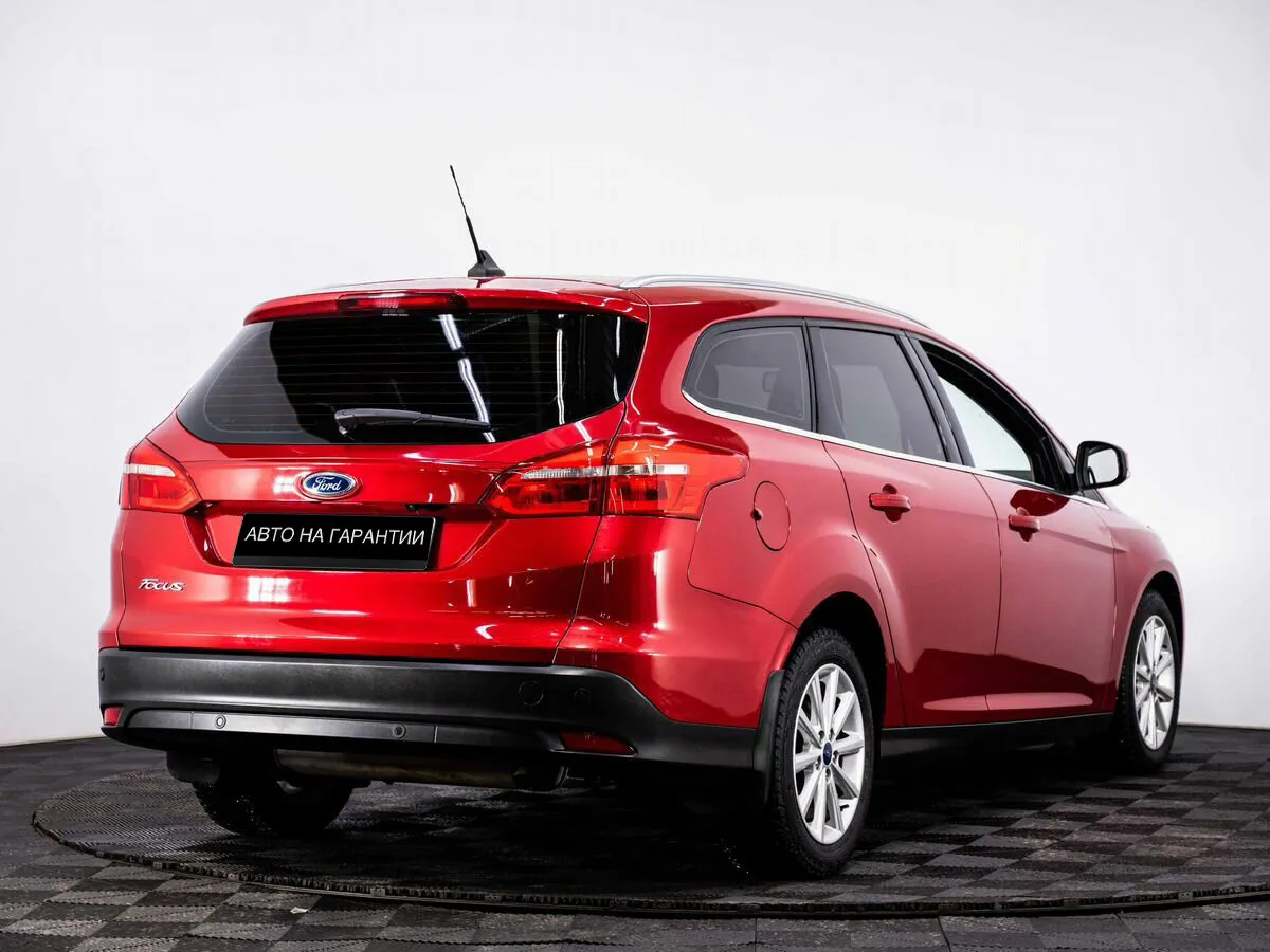 Ford Focus III Рестайлинг · Titanium — фото 3