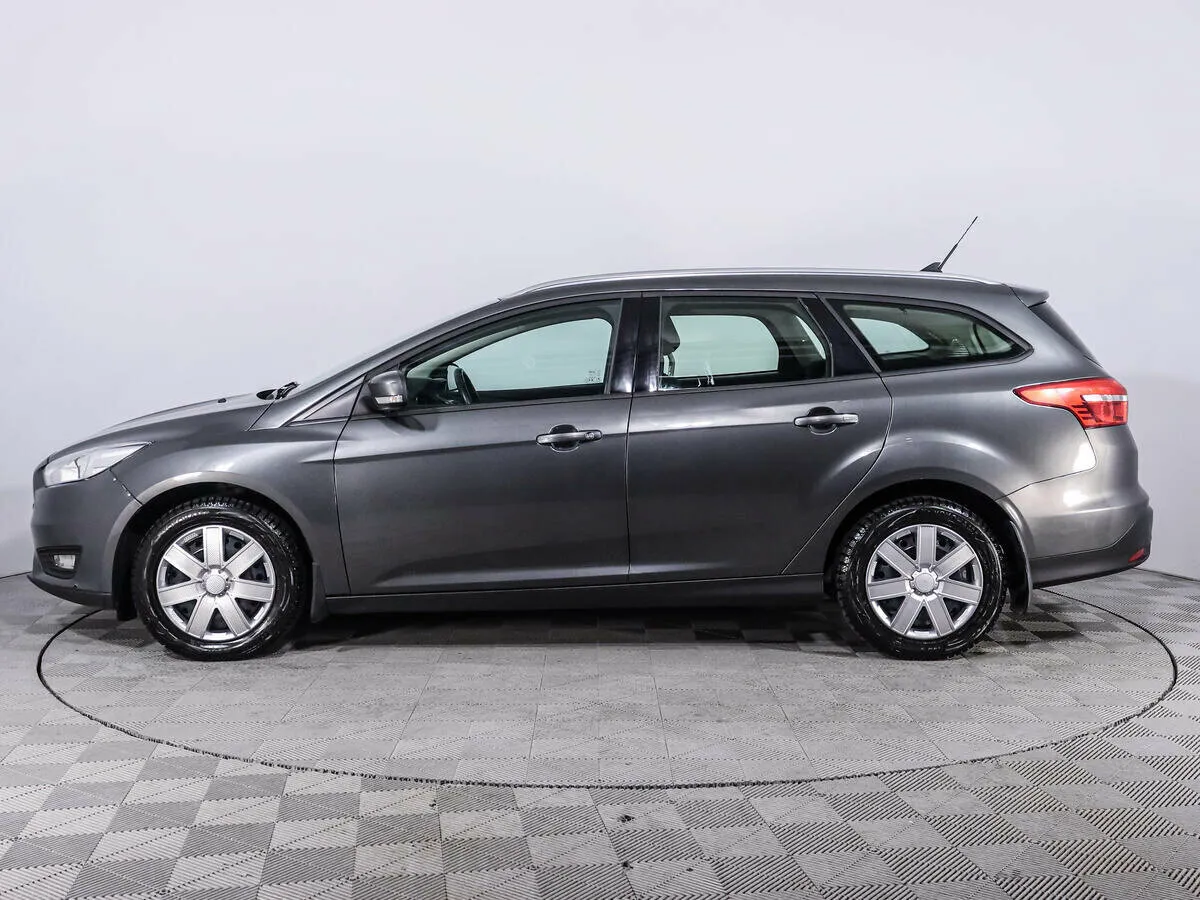 Ford Focus III Рестайлинг · Trend — фото 3