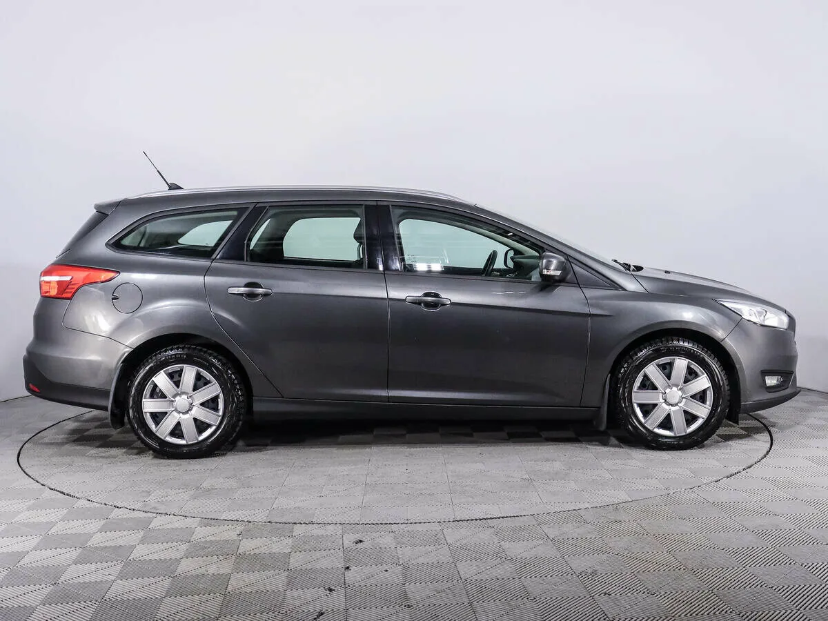 Ford Focus III Рестайлинг · Trend — фото 4