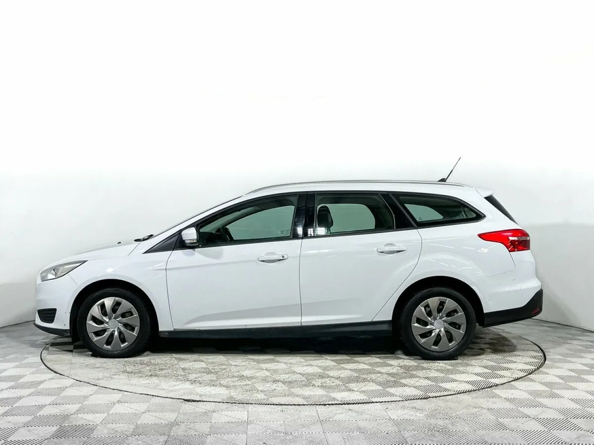 Ford Focus III Рестайлинг · Trend — фото 3