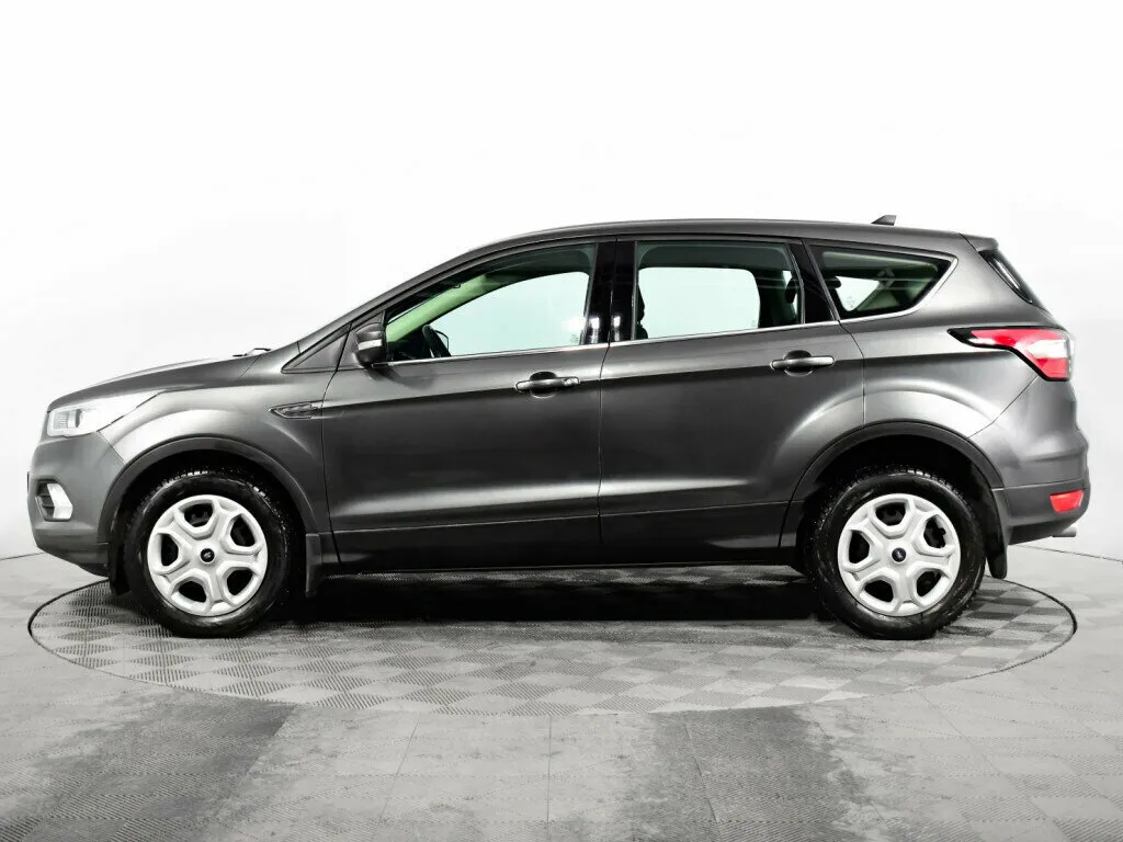 Ford Kuga II Рестайлинг · Ambiente — фото 3
