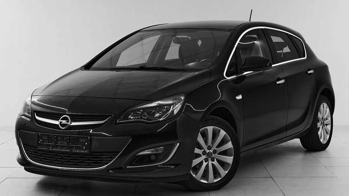 Opel Astra J Рестайлинг · Cosmo