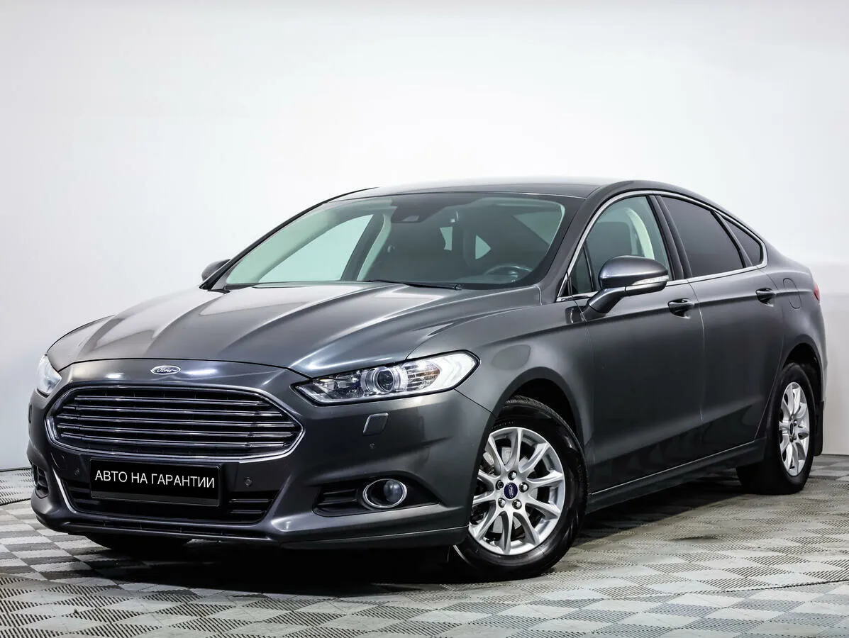 Ford Mondeo V · Ambiente