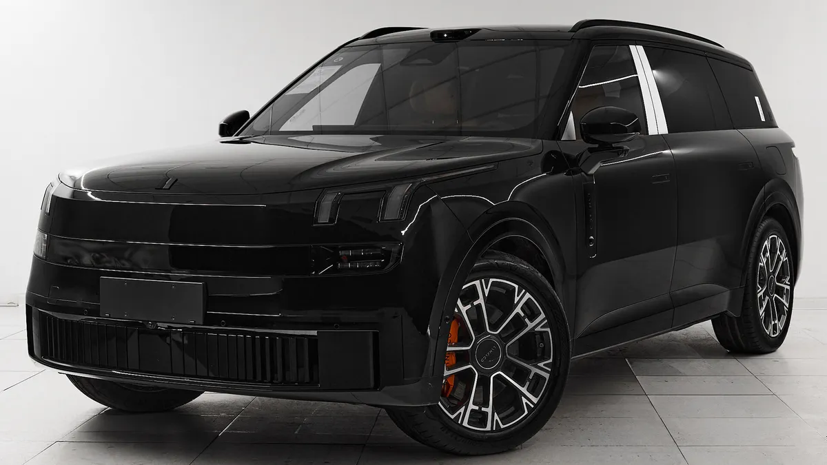 Lynk & Co 900 I · Ultra (6 seats)