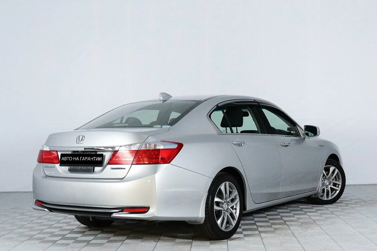Honda Accord IX — фото 3