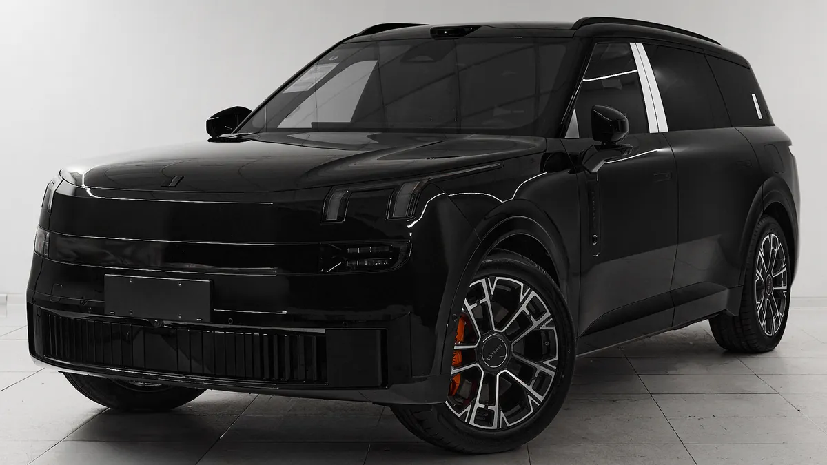 Lynk & Co 900 I · Ultra (6 seats)