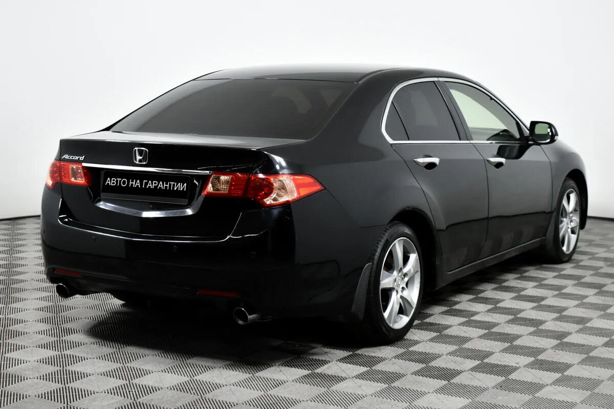 Honda Accord VIII Рестайлинг — фото 3