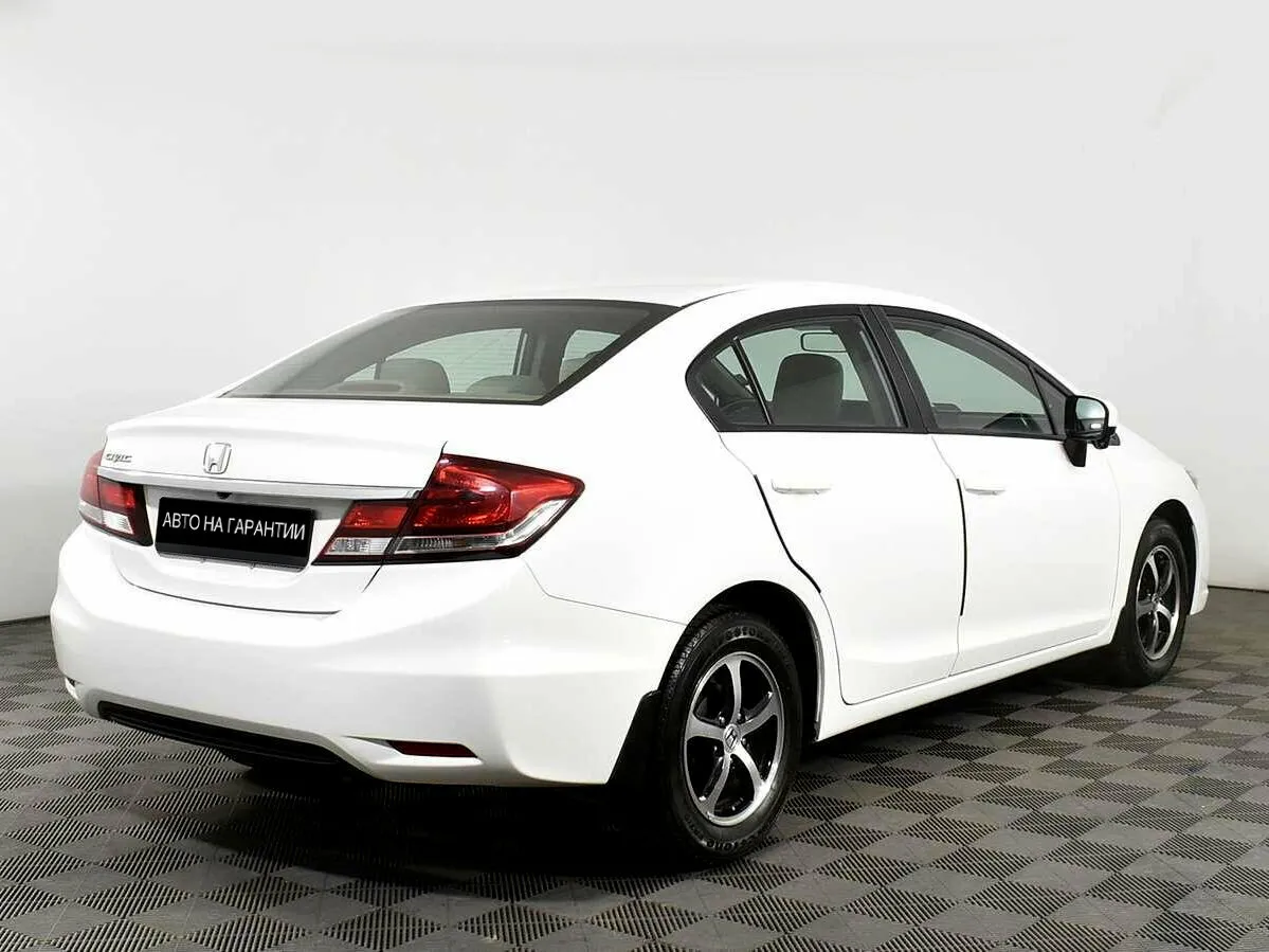 Honda Civic IX Рестайлинг · Lifestyle — фото 3