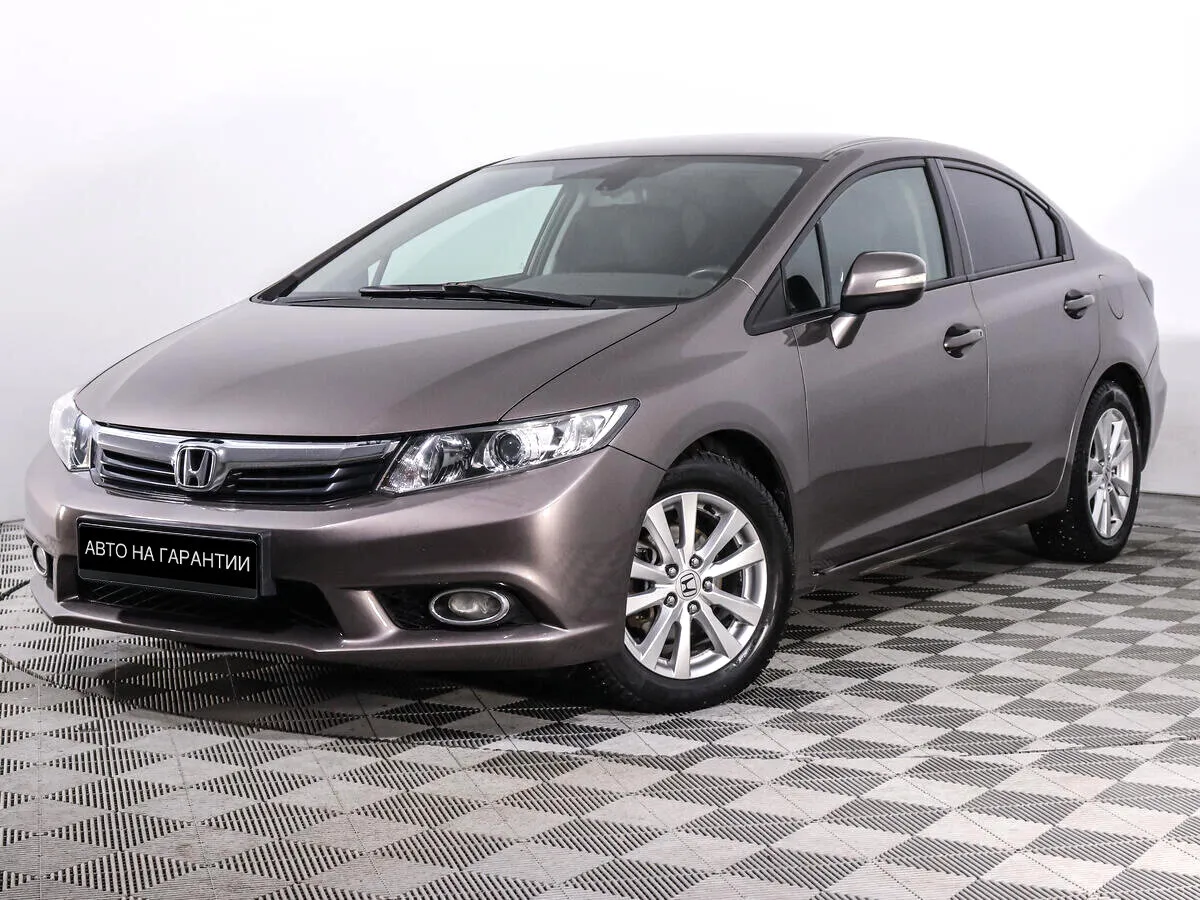 Honda Civic IX · Premium