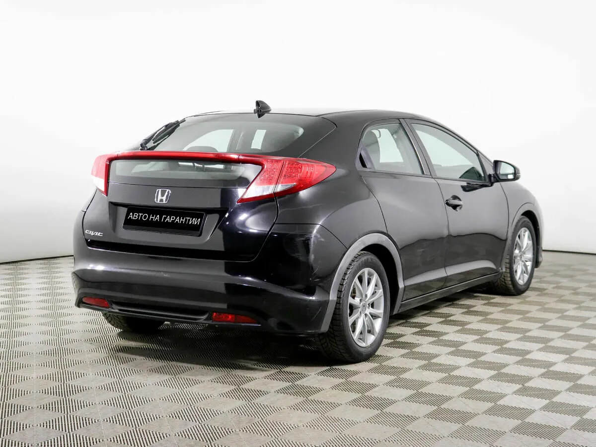 Honda Civic IX — фото 3