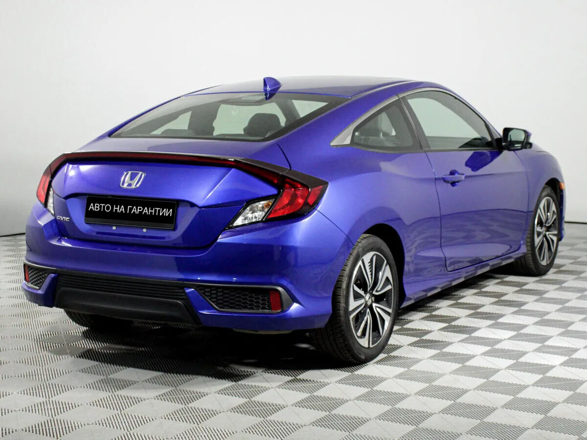 Honda Civic X — фото 3