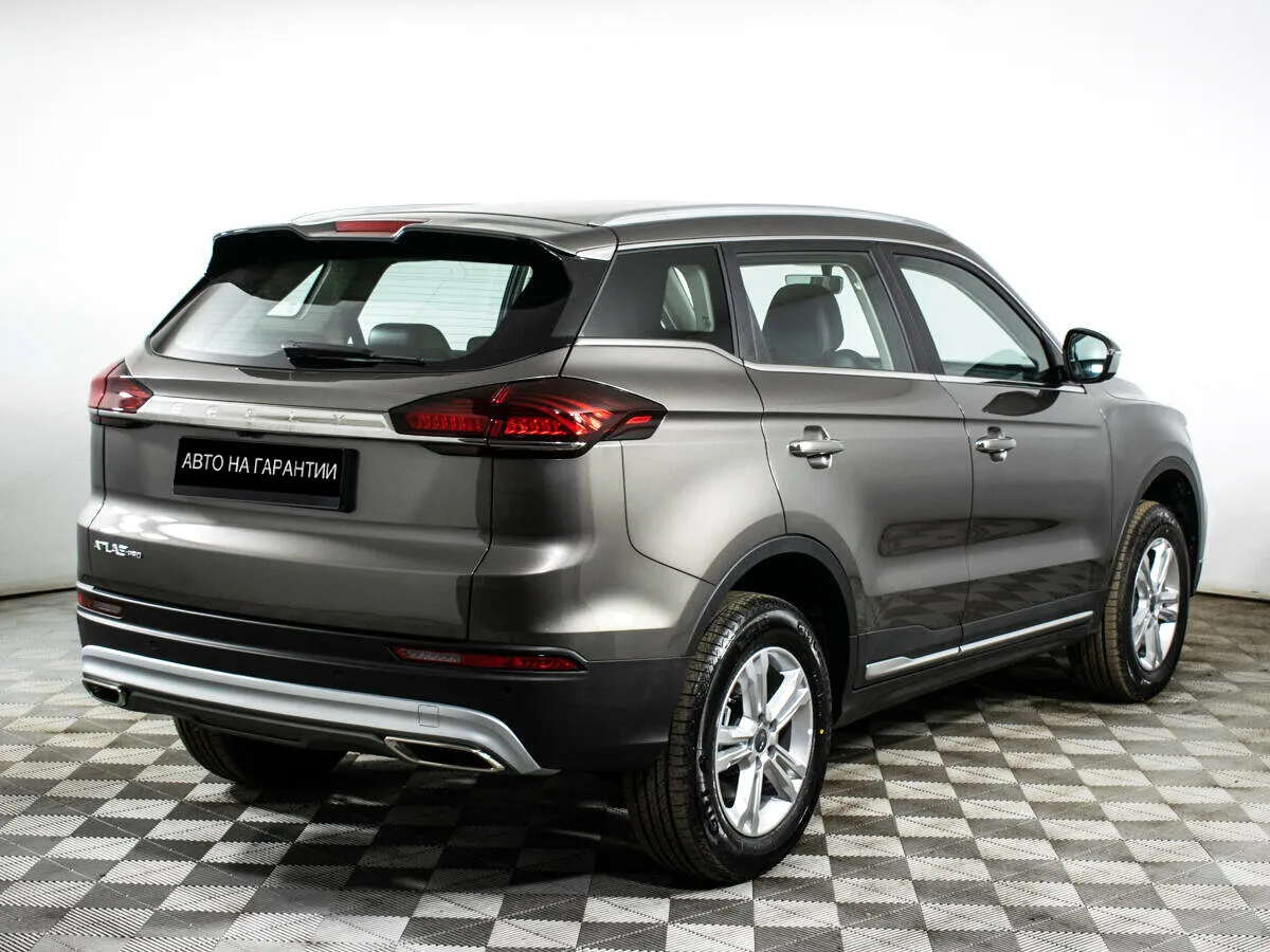 Geely Atlas Pro I · Comfort — фото 3